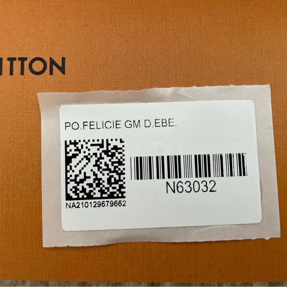 Authentic Louis Vuitton Felicie Pochette in Damier Ebene - Picture 7 of 7